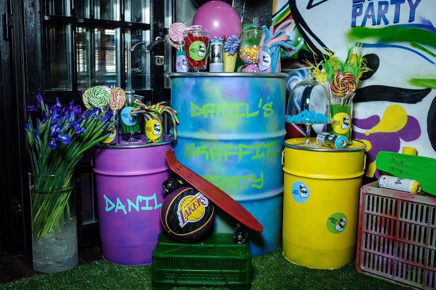 Декор Дня
Рождения в стиле 'Граффити' от агентства Safit Event день рождения – первый день лета