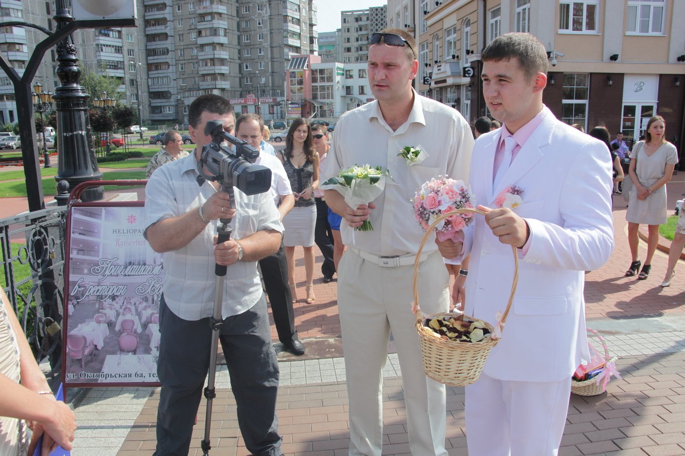 В работе&nbsp;Владимир Тывровский : 