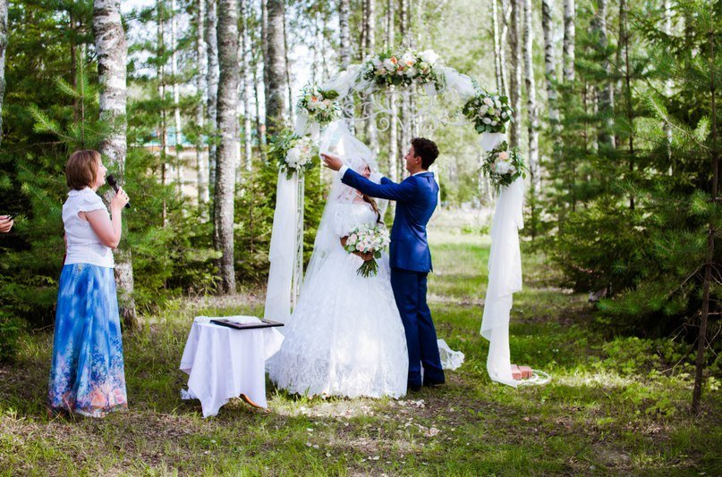 Выездная регистрация брака.&nbsp;Ведущая выездных свадебных регистраций Анна Репина : 