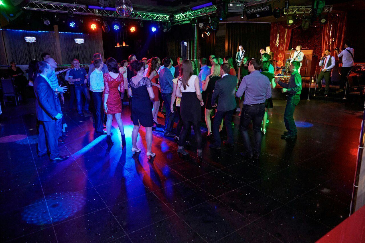 Работа работается - люди радуются!&nbsp;Кавер-группа "Господа Dance" : 