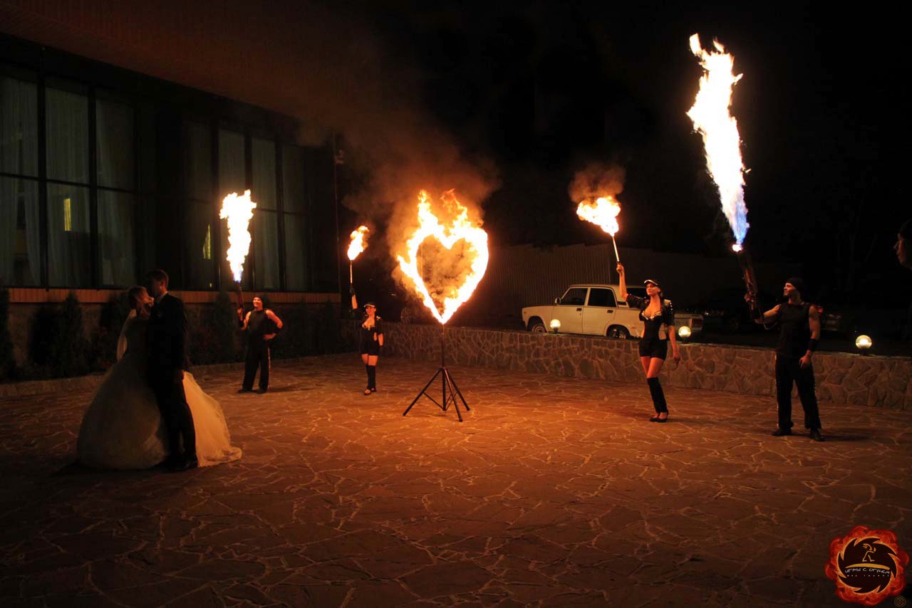 Fire show&nbsp;Шоу-группа "Игры с огнём" : 