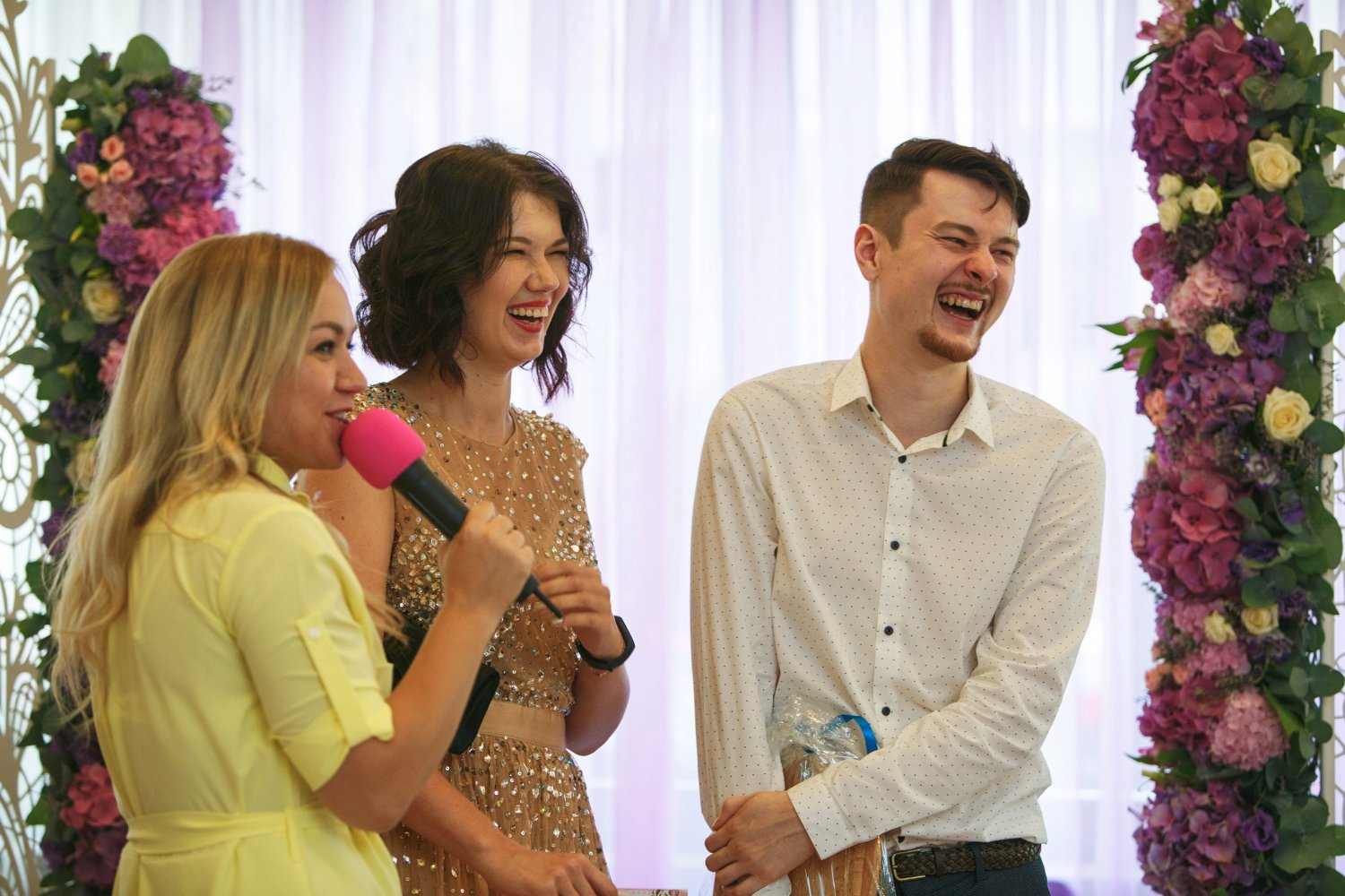 фото в работе&nbsp;Ведущая и организатор торжеств : 