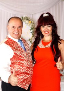 Ведущие ВАДИМ и СВЕТЛАНА